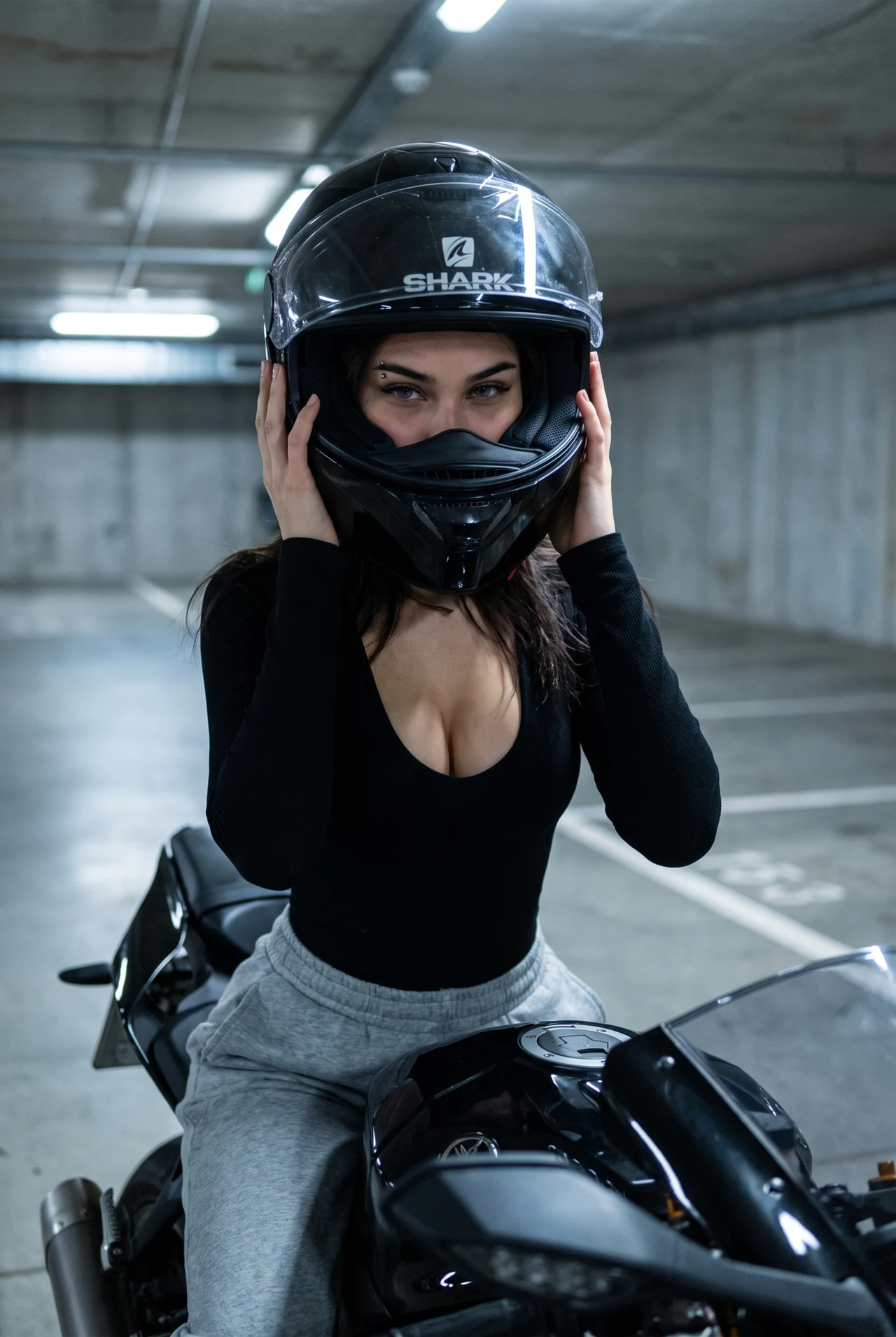 Night Rider 🖤🏍️ Сделай такой же дерзкий кадр на байке в подземном паркинге с мотошлемом и…