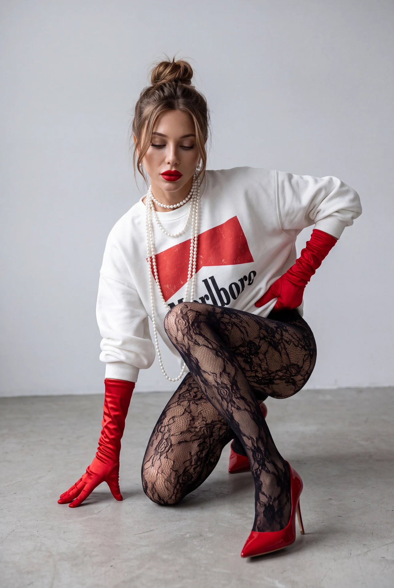 Vogue звонил? Скажите, что я немного занята позированием. 📸🔥 Повторяй в 1 клик 💄❤️