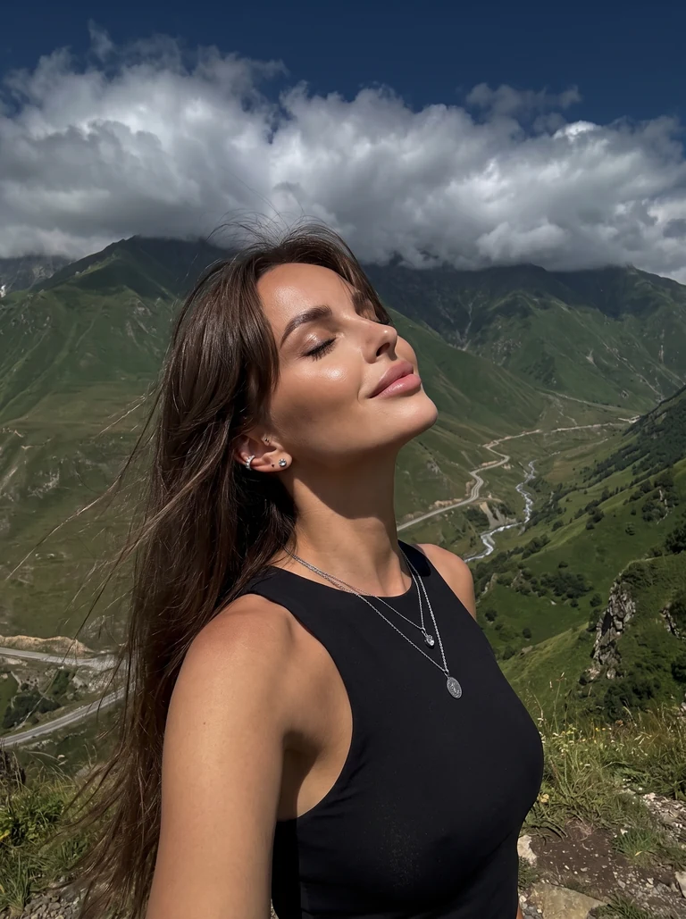 Работа Lana Bird
